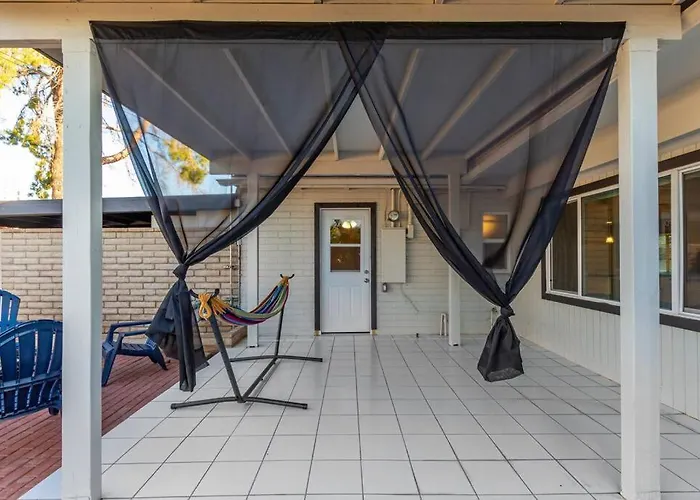 New Midtown Modern With Backyard Apartment *