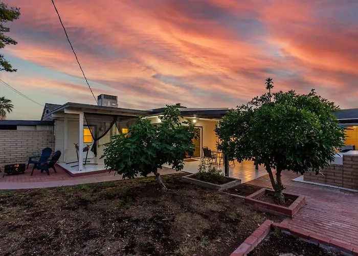 New Midtown Modern With Backyard Apartment *