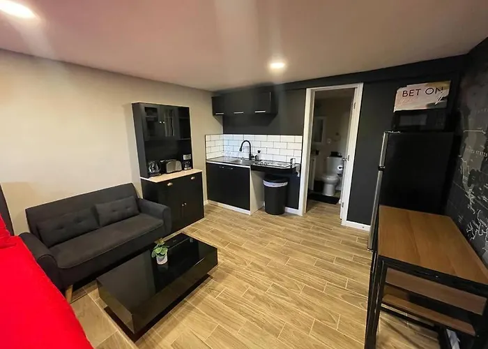New Midtown Modern With Backyard * Phoenix