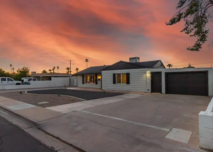 New Midtown Modern With Backyard Apartment Phoenix